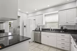 7715 Radcliffe Cir, Port Richey, FL 34668 - Photo 13