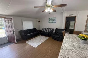 10654 Holgate St, New Port Richey, FL 34654 - Photo 3