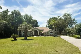 7552 River Country Dr, Weeki Wachee, FL 34607 - Photo 3