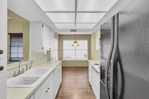 4720 Sheffield Dr, New Port Richey, FL 34655 - Photo 11