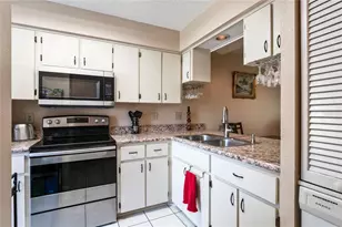 6424 Spring Flower Dr, New Port Richey, FL 34653 - Photo 9