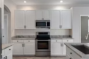 4396 Larkenheath Dr, Spring Hill, FL 34609 - Photo 15