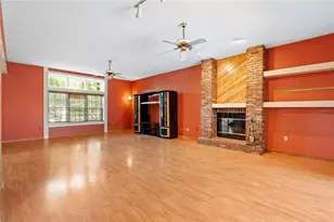 8057 Moonlight Ln, New Port Richey, FL 34654 - Photo 7