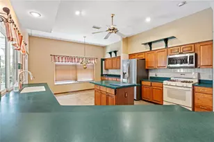 8057 Moonlight Ln, New Port Richey, FL 34654 - Photo 11