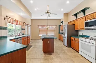 8057 Moonlight Ln, New Port Richey, FL 34654 - Photo 9