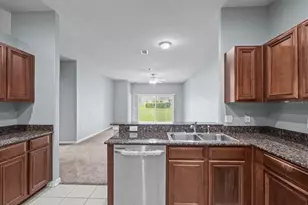 3891 Crossline Dr, Spring Hill, FL 34609 - Photo 9