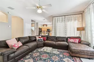 1120 Bluffs Cir, Dunedin, FL 34698 - Photo 15