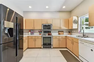 1120 Bluffs Cir, Dunedin, FL 34698 - Photo 21