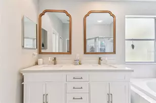 1120 Bluffs Cir, Dunedin, FL 34698 - Photo 39