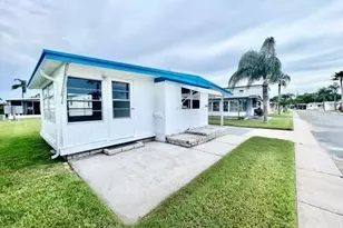 10826 Tioga Dr, Port Richey, FL 34668 - Photo 3