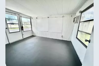 10826 Tioga Drive, Port Richey, FL 34668 - Photo 37