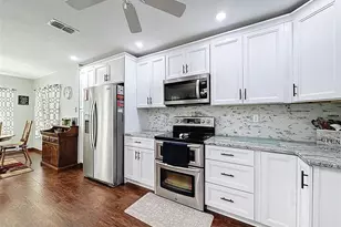 2124 Little Peach Ct, Spring Hill, FL 34608 - Photo 13