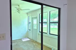 1306 Golf View Dr, Tarpon Springs, FL 34689 - Photo 17