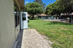 1306 Golf View Dr, Tarpon Springs, FL 34689 - Photo 21