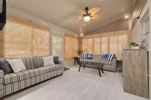 8633 Old Post Rd, Port Richey, FL 34668 - Photo 23