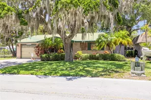 8633 Old Post Rd, Port Richey, FL 34668 - Photo 33