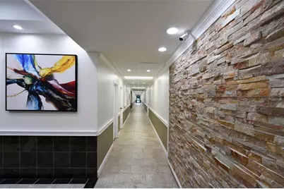 2005 Pan Am Circle, Tampa, FL 33607 - Photo 9