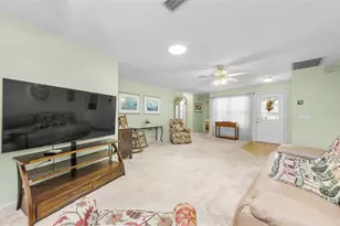 11516 Versailles Ln, Port Richey, FL 34668 - Photo 9