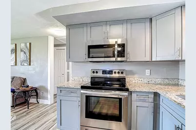 10905 Scenic Drive, Port Richey, FL 34668 - Photo 21