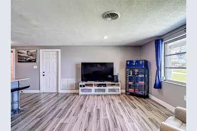 10905 Scenic Drive, Port Richey, FL 34668 - Photo 11