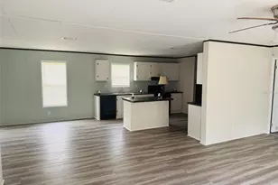 21830 SE 66th St, Morriston, FL 32668 - Photo 7