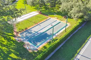 9426 Mississippi Run, Weeki Wachee, FL 34613 - Photo 31