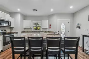 3023 Muir St, Holiday, FL 34691 - Photo 9