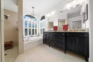 10111 Weeks Dr, Brooksville, FL 34601 - Photo 25