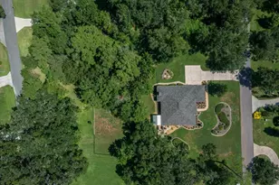 10111 Weeks Dr, Brooksville, FL 34601 - Photo 51