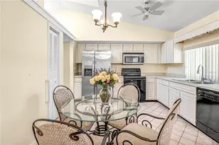 4381 Craigdarragh Ave, Spring Hill, FL 34606 - Photo 7