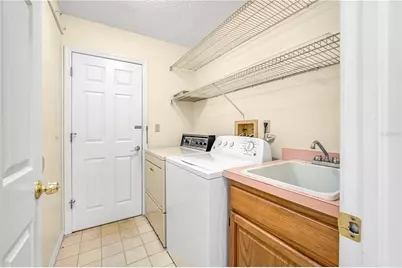 4381 Craigdarragh Avenue, Spring Hill, FL 34606 - Photo 17