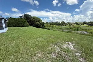 7319 Holiday Dr, Spring Hill, FL 34606 - Photo 19