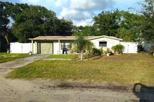 12910 College Hill Dr, Hudson, FL 34667 - Photo 1