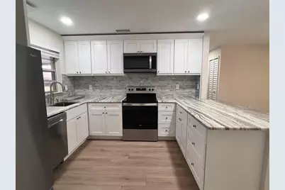 7020 Wentworth Way, New Port Richey, FL 34655 - Photo 5