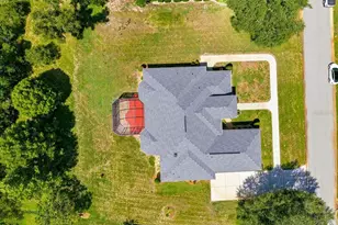 8698 Mississippi Run, Weeki Wachee, FL 34613 - Photo 5