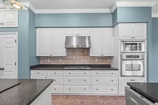 8698 Mississippi Run, Weeki Wachee, FL 34613 - Photo 15