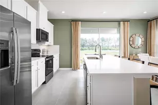 12339 Amber Creek Circle, Lakewood Ranch, FL 34211 - Photo 3