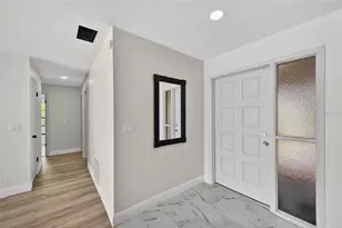 10221 Landmark Dr, Hudson, FL 34667 - Photo 9