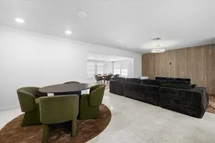 10001 S Yacht Club Dr, Treasure Island, FL 33706 - Photo 17