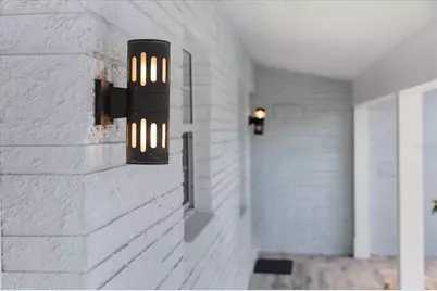 10001 S Yacht Club Drive, Treasure Island, FL 33706 - Photo 9