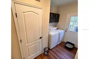 8346 Kinglet Dr, Englewood, FL 34224 - Photo 7