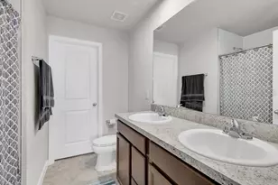 12073 Grizzly Ln, New Port Richey, FL 34654 - Photo 7