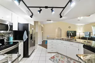 14008 N Bruni Dr, Spring Hill, FL 34609 - Photo 13