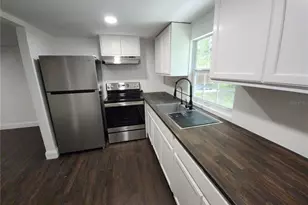 8569 W Admiral Byrd Ln, Crystal River, FL 34429 - Photo 7