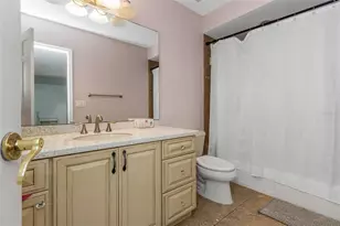 1065 Sable Ct N E, Saint Petersburg, FL 33702 - Photo 21