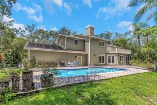 1065 Sable Ct N E, Saint Petersburg, FL 33702 - Photo 7
