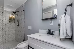 1065 Sable Ct N E, Saint Petersburg, FL 33702 - Photo 25