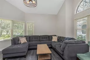 1065 Sable Ct N E, Saint Petersburg, FL 33702 - Photo 39