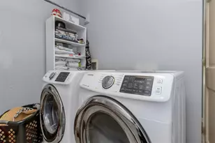 1065 Sable Ct N E, Saint Petersburg, FL 33702 - Photo 57