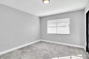 5925 Seaside Dr, New Port Richey, FL 34652 - Photo 21